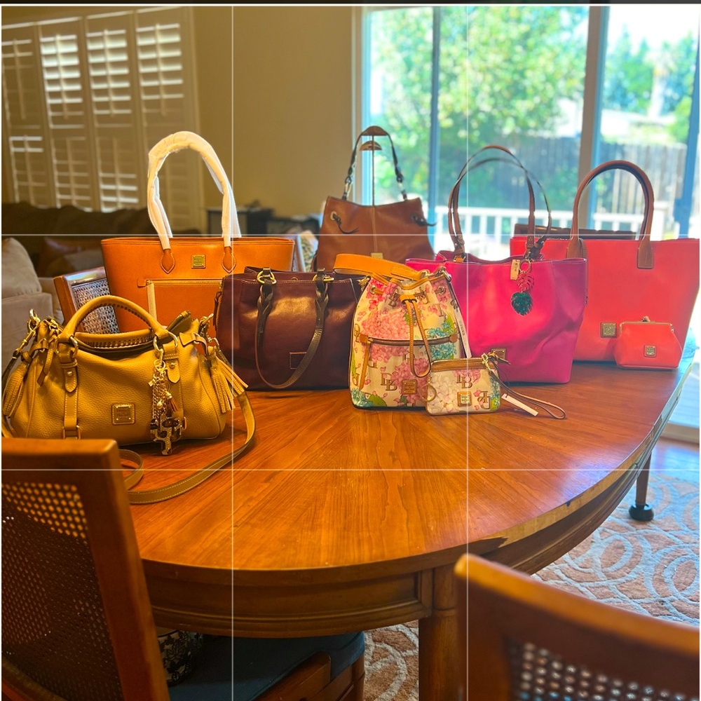 RARE HTF EUC Dooney and Bourke Lizard Leather Zip Zip Satchel crossbody in blush - Picture 13 of 13